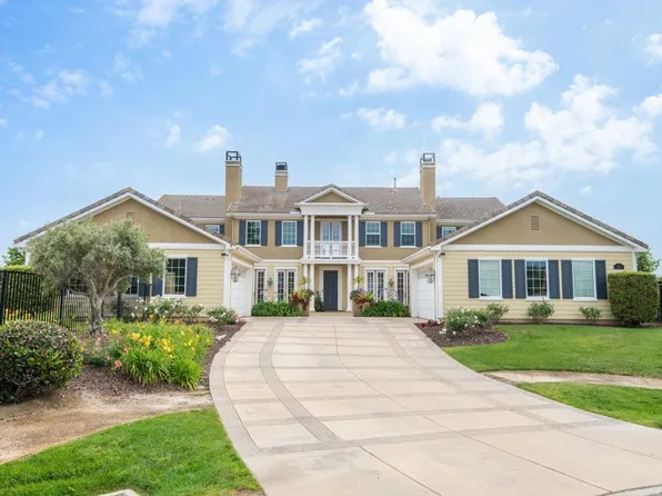 2541 Muirfields Dr, Carlsbad, CA 92009