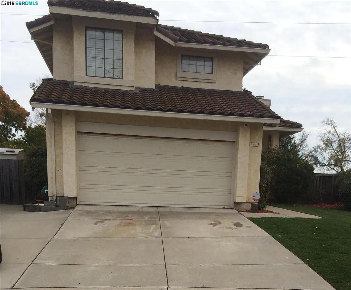 2820 Pistachio Ct photo 1