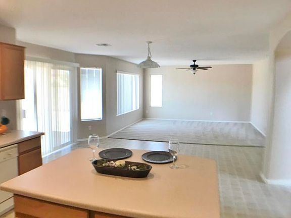 5th image of 1566 E Gabrilla Dr