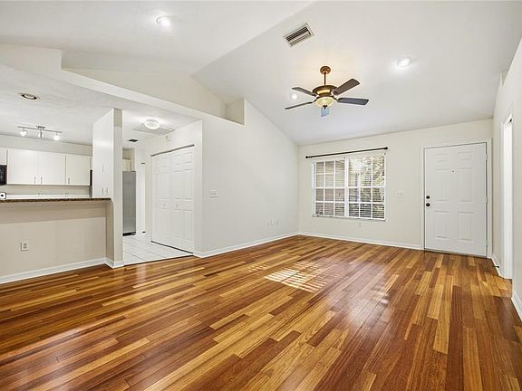3rd image of 4511 NW 35th St