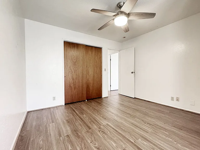 608 Maluniu Ave — Photo 9
