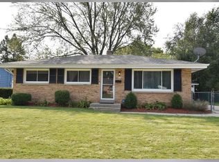 8413 W Brentwood Ave, Milwaukee, WI 53224