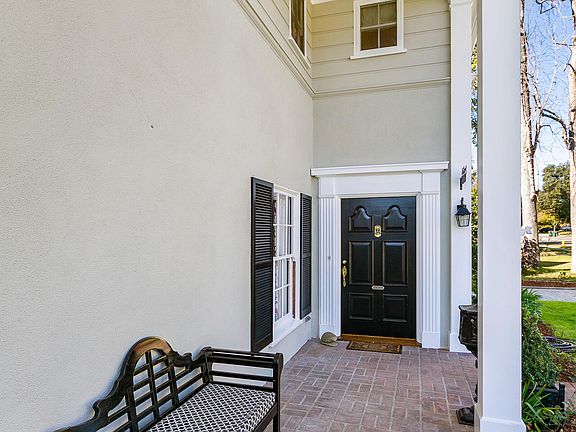 3rd image of 2166 Las Lunas St