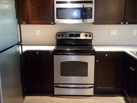 3rd image of 950 Lincoln St APT 217