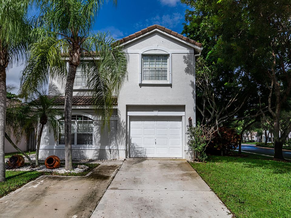 Home For Sale In Lake Charleston