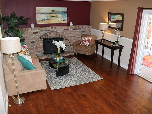 5th image of 5004 Glouchester Ct