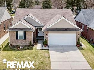 35831 Rouge Bluff Ct, Livonia, MI 48150