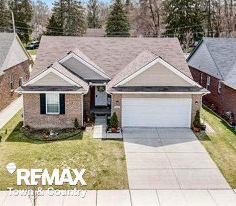 35831 Rouge Bluff Ct, Livonia, MI 48150