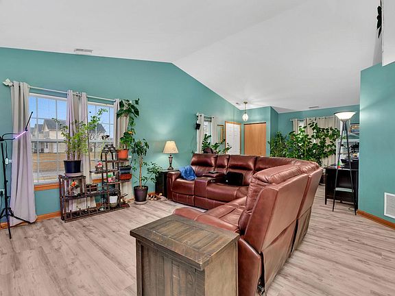 4th image of 1225 Bayberry Dr #003