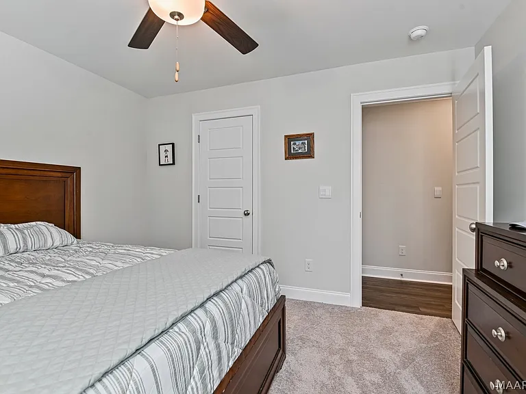 761 Harbin Dr — Photo 23