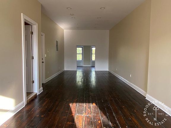 2nd image of 478 Henry St #4