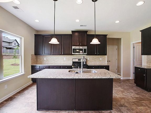 4th image of 800 Lori Ln #Xzmx7j