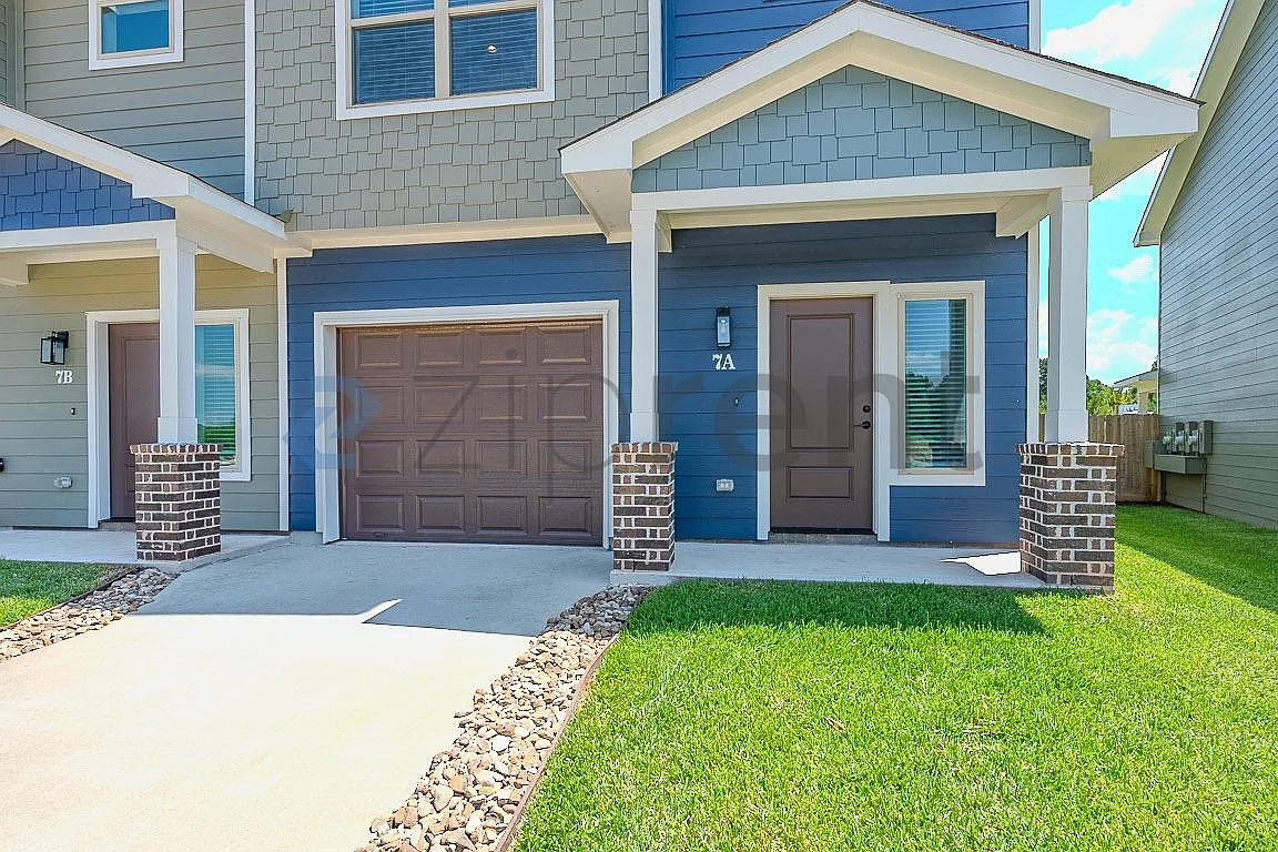 3 bed, 2.5 bath, 1366 sqft, $1,950 — Photo 2