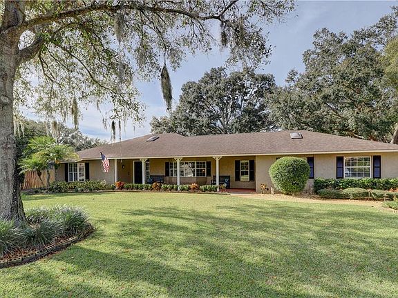2nd image of 10406 Lake Grove Dr