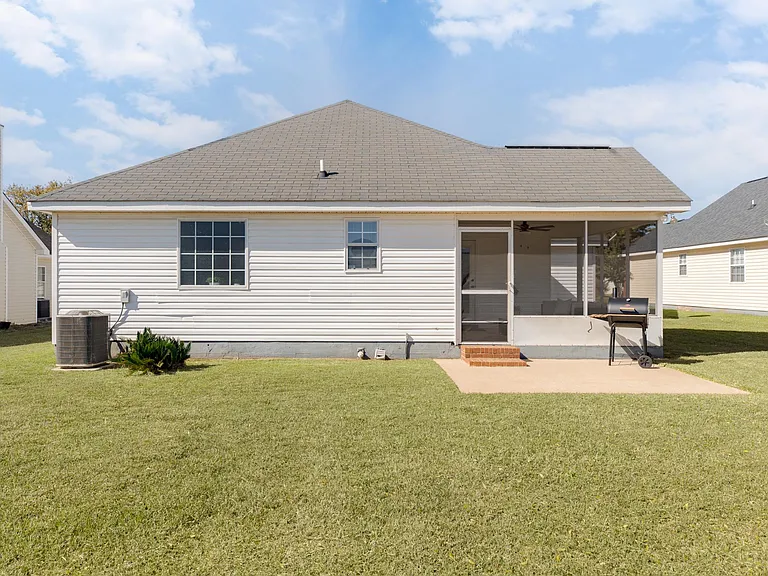 225 Stirling Bridge Dr — Photo 42