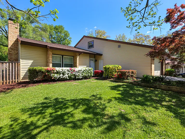 20 Running Brook Ln — Photo 40