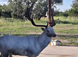 2724 Sd 24910, Rocksprings, TX 78880