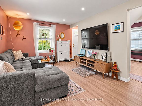 3rd image of 39 Lorne St