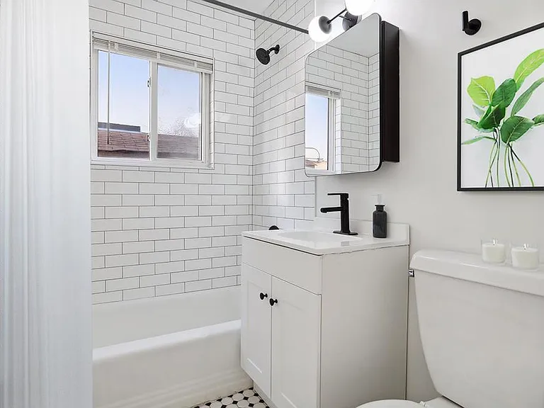 2700 Garfield Ave S #101 — Photo 11