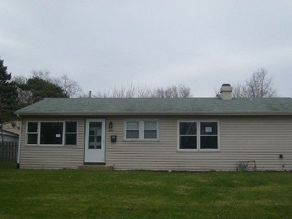 5th image of 320 Amarillo Dr