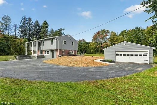 4th image of 16940 Thompson Rd