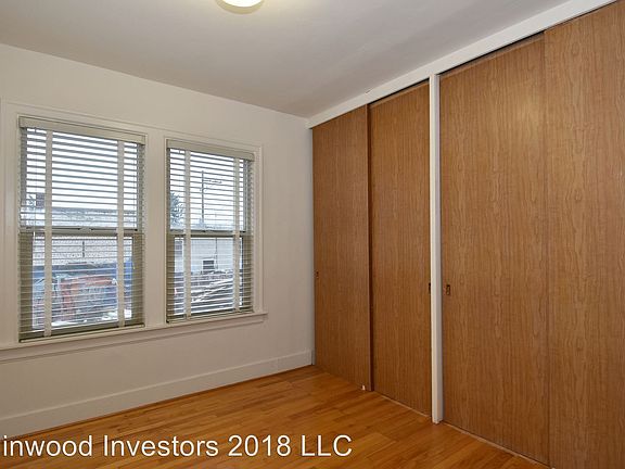 5th image of 2318 California Ave SW APT 102