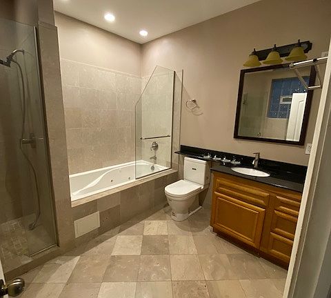 5th image of 5832 S Prairie Ave Unit 1