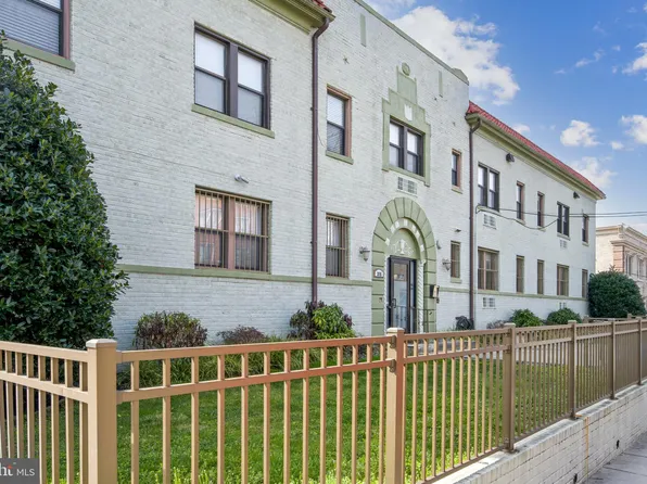 315 Evarts St NE APT T5, Washington, DC 20002