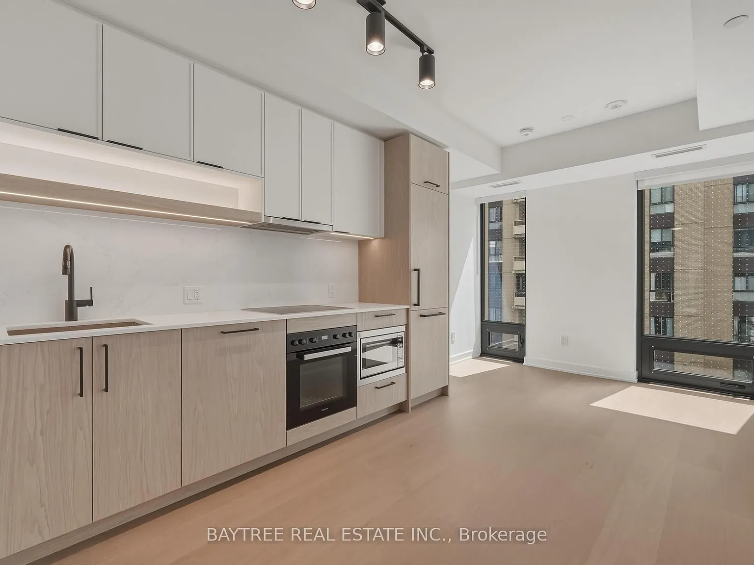 1 bed, $2,200 — Photo 1