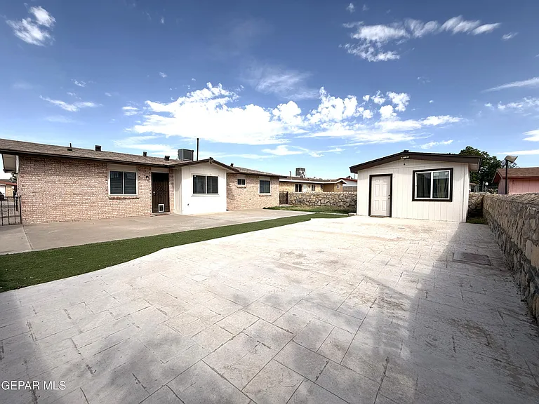 9321 Sorbonne Dr — Photo 35