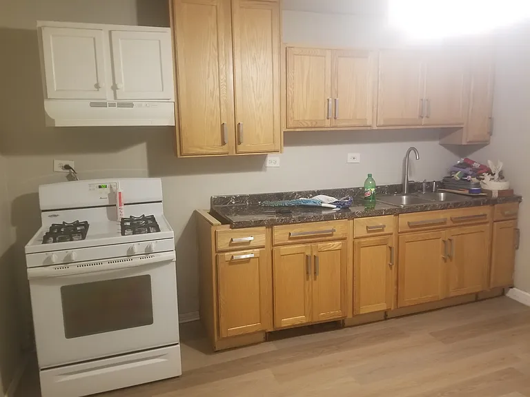 323 W 51st St #1 — Photo 3