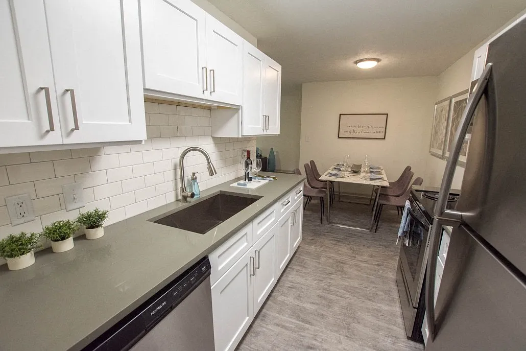 Icon Avondale Apartments — Photo 2