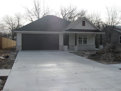 107 S Coo Y Yah St #B, Pryor, OK, 74361