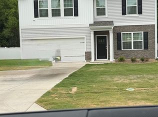 1109 Shoreline Dr, Vass, NC 28394
