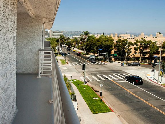 2nd image of 1515 S Beverly Dr APT 412