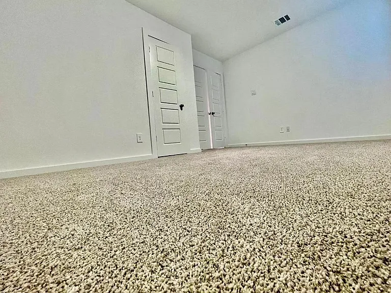 1122 Briscoe Ct — Photo 21