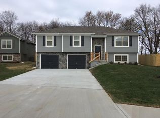 510 Fall Meadow Ln, Belton, MO 64012