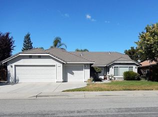 370 Irma Dr, Hollister, CA 95023