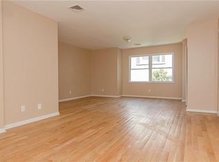 35-2 Franklin Ave, New Rochelle, NY 10805