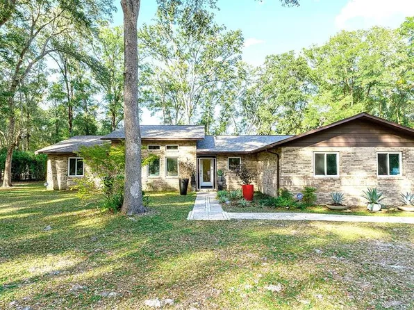 8810 SW 103rd Ave, Gainesville, FL 32608