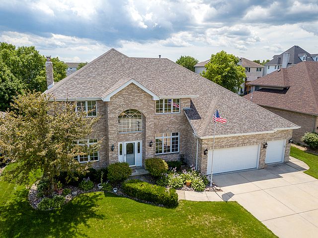 1st image of 10527 Amber Ln