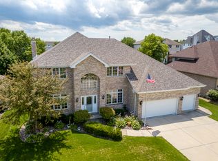 10527 Amber Ln, Orland Park, IL 60467