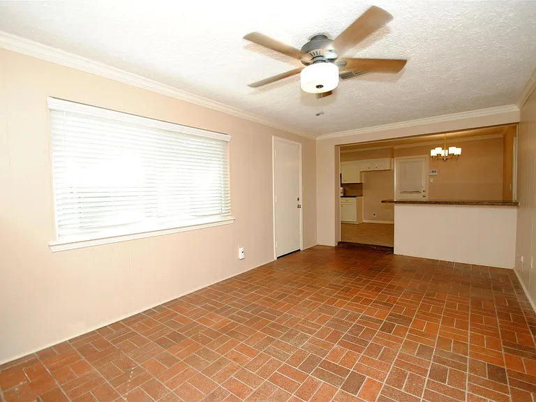 10034 Cedardale Dr — Photo 21