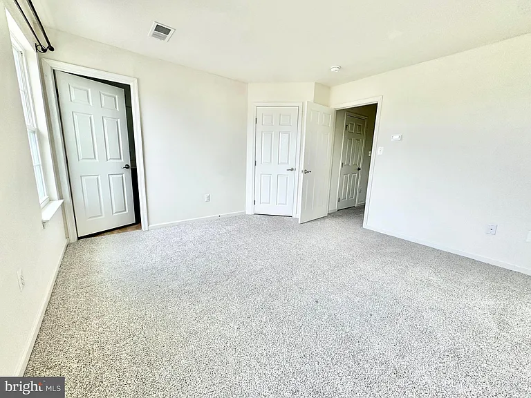412 S Greenberry Ln — Photo 13