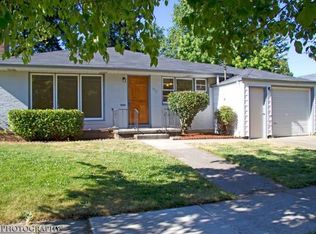 5717 SE Mitchell St, Portland, OR 97206