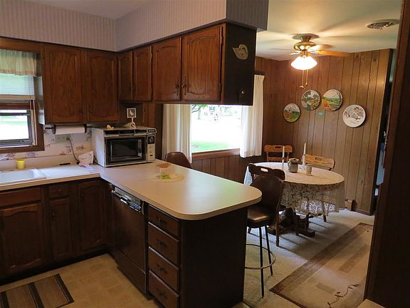 4th image of 1017 Westwood Dr