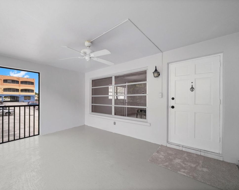651 PINE Drive #201, photo 3