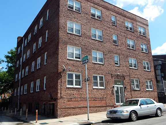 5th image of 453 N 50th St APT 2A