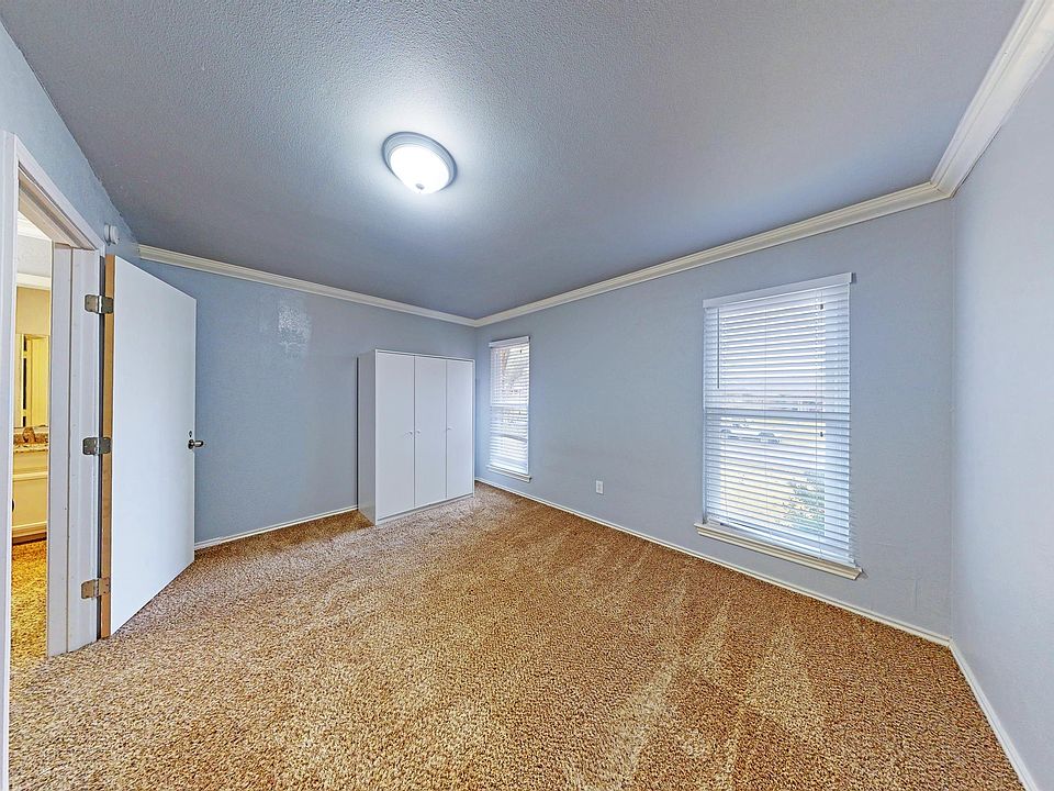 1st image of 5116 Presidio Dr #1C-685951