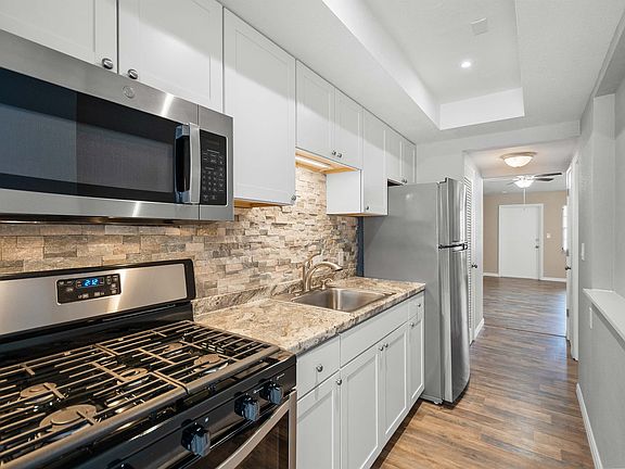 4th image of 5810 21st St N APT 5
